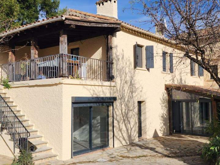 Ravalement de façade Nîmes